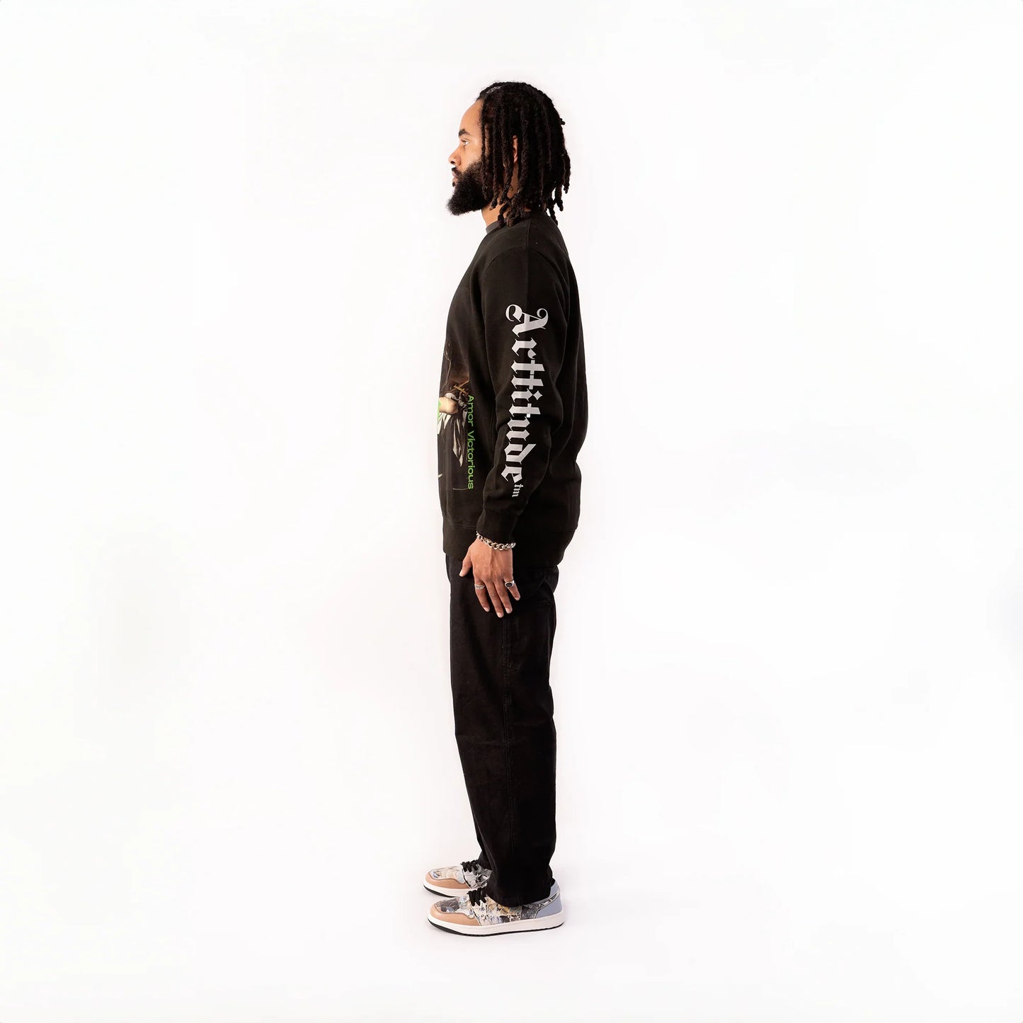 Amor Victorious Classic Crewneck