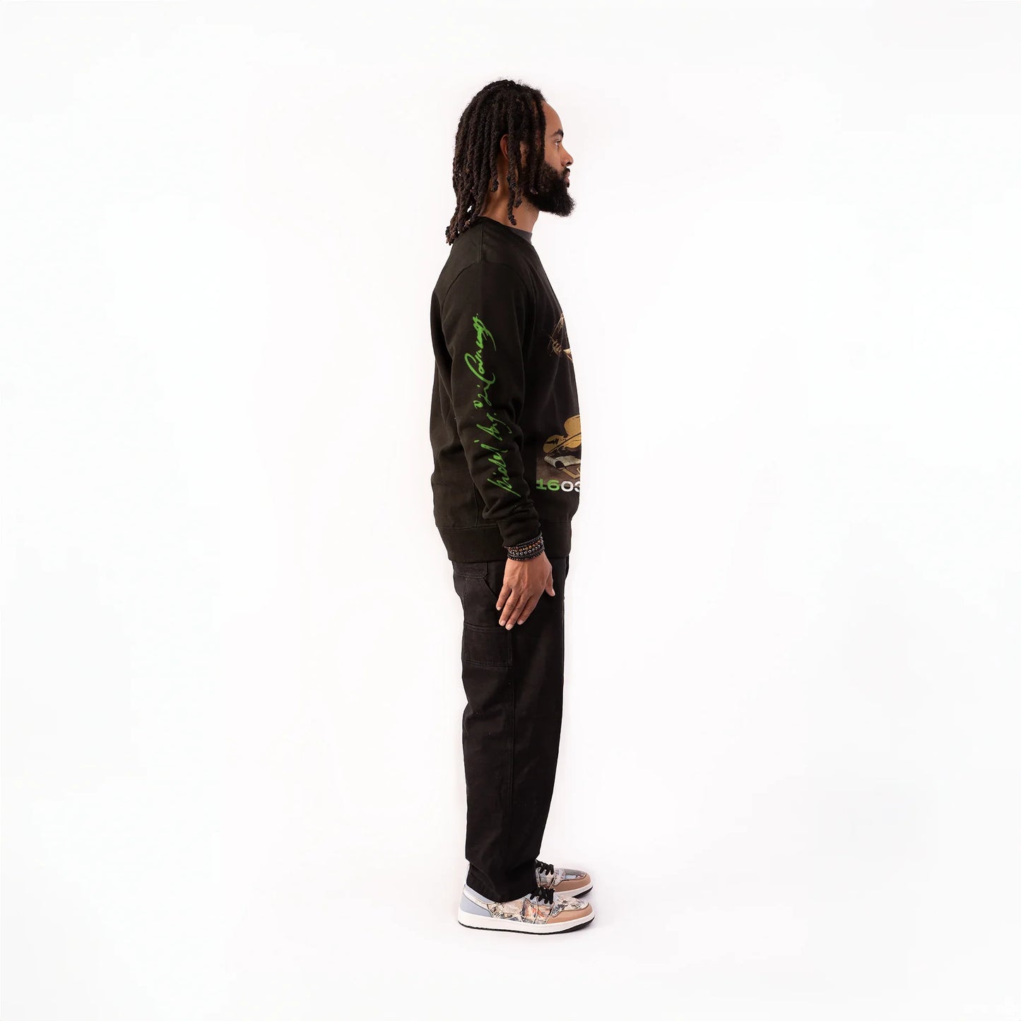 Amor Victorious Classic Crewneck